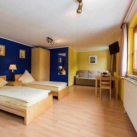 Camping De L'Our Appartements Vianden Exterior photo